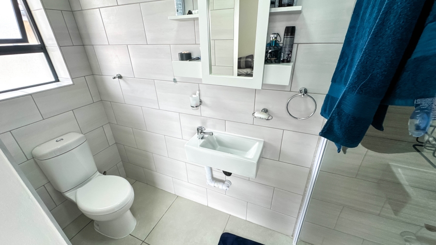 2 Bedroom Property for Sale in Dana Bay Western Cape